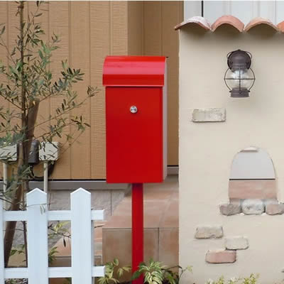 どんなポストを設置すればいい 家庭用郵便ポストの種類を解説 ジューシーガーデン 公式ブログ